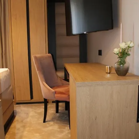 호텔 Reutlinger Hof 3*