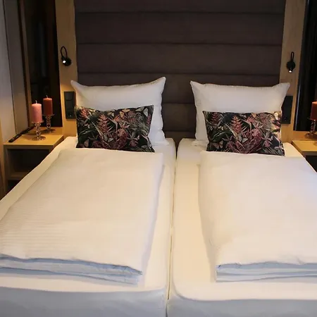 Reutlinger Hof Hotel 3*