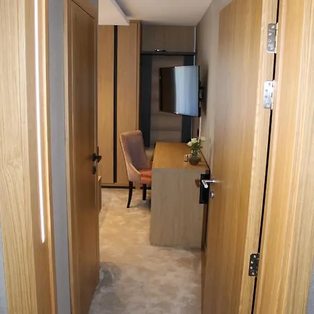 Reutlinger Hof 호텔 3*