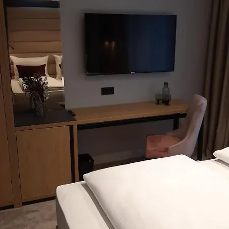 호텔 Reutlinger Hof 3*