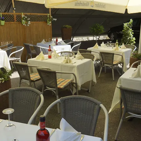 Reutlinger Hof 호텔 3*