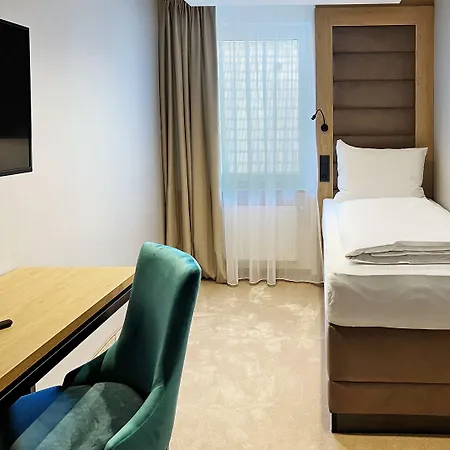 호텔 Reutlinger Hof 3*