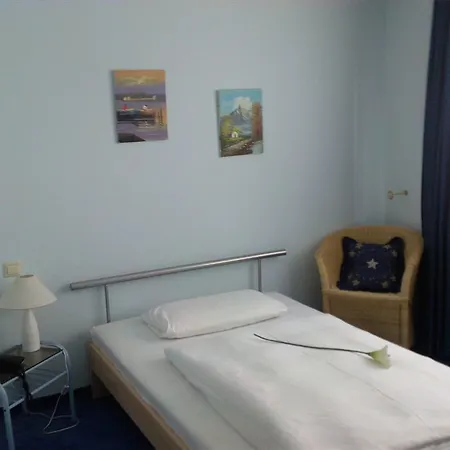 Reutlinger Hof 호텔 3*